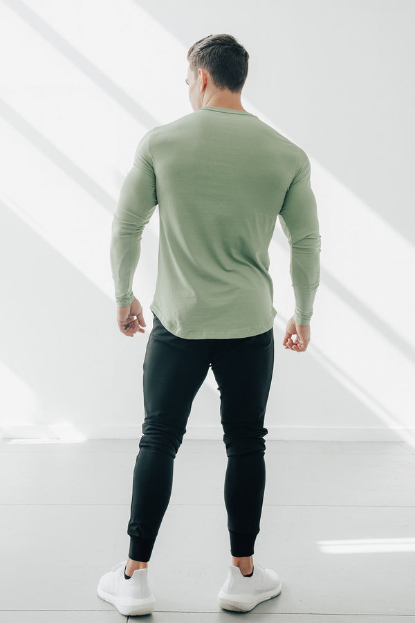 Core Long Sleeve Leaf