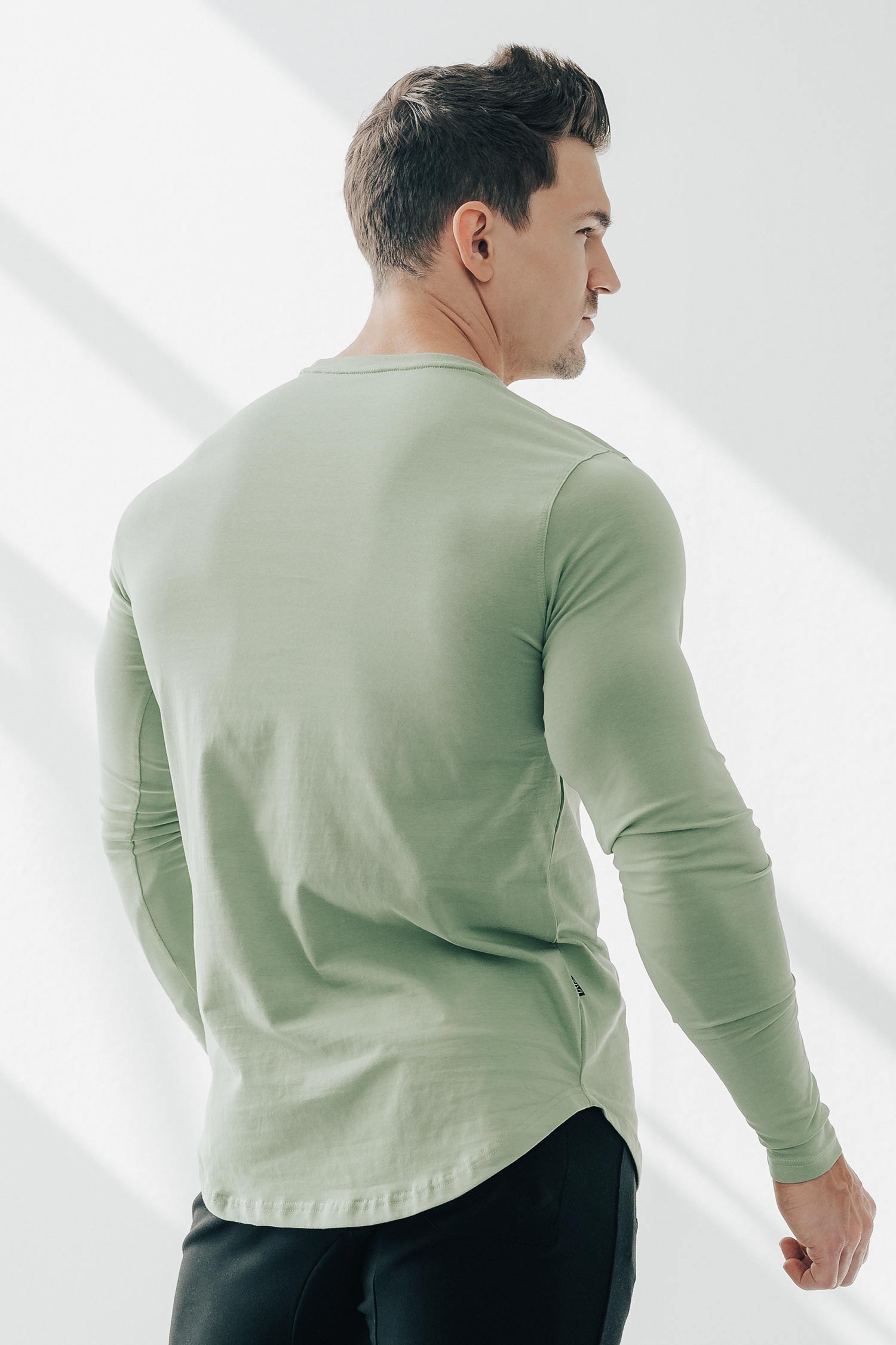 Core Long Sleeve Leaf