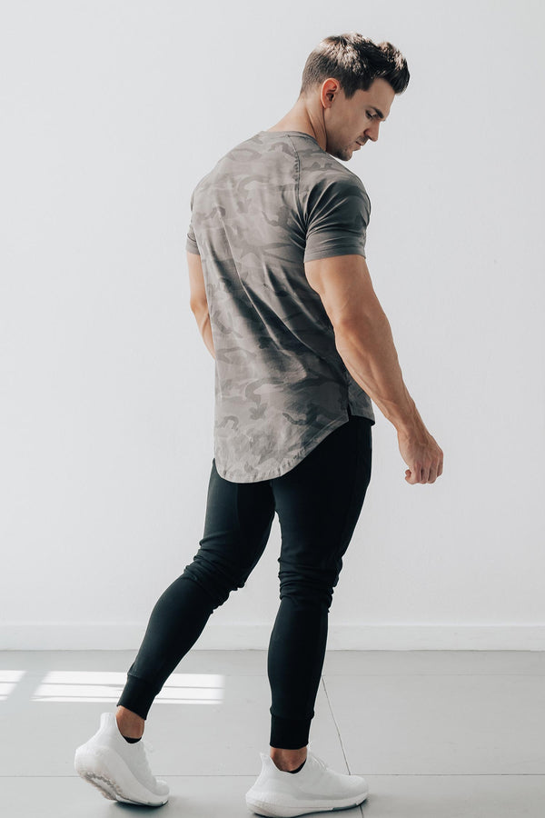 Curved Scoop Hem Tee Dark Camo