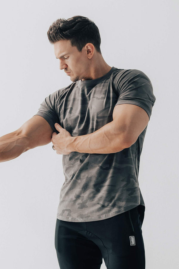 Curved Scoop Hem Tee Dark Camo