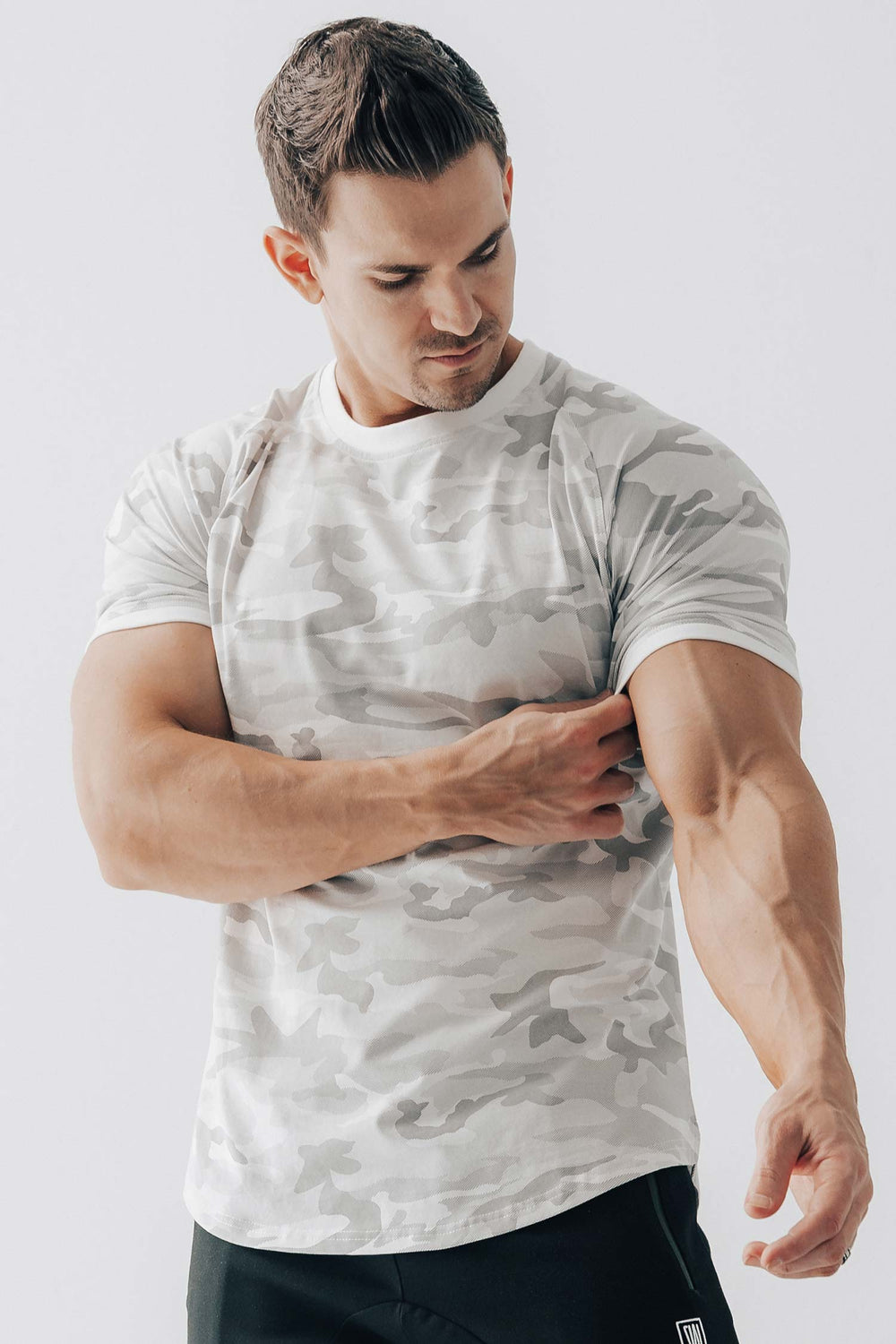 Curved Scoop Hem Tee White Camo