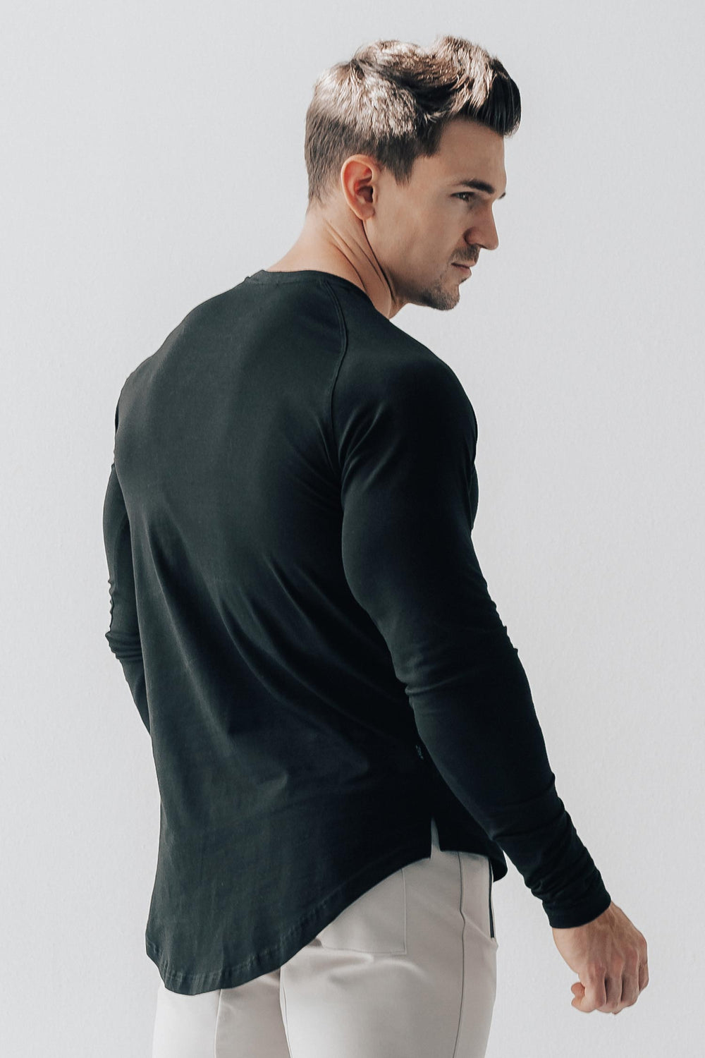 Scoop Long Sleeve Black