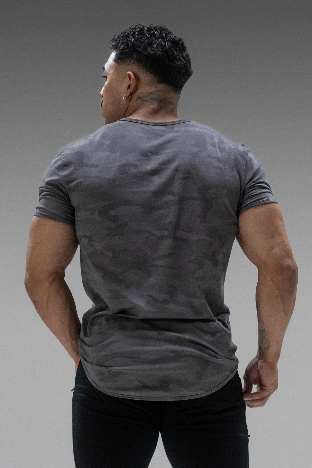 Signature Tee Dark Camo
