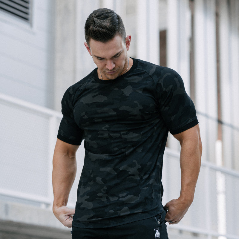 Curved Scoop Hem Tee Camo
